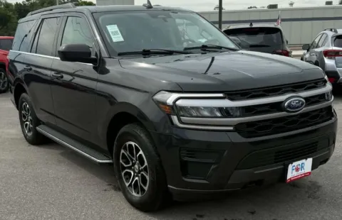Photos of 2022 FORD EXPEDITION XLT for sale in Des Moines, IA at Capital City Motor Company