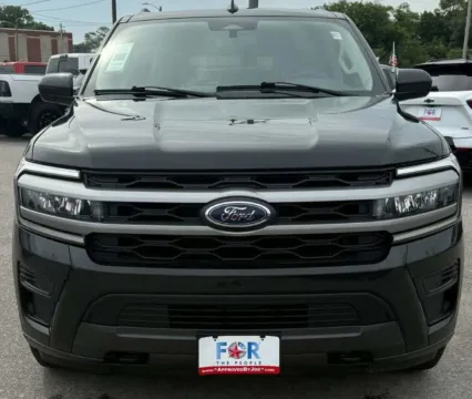 More photos of 2022 FORD EXPEDITION XLT at Capital City Motor Company, IA