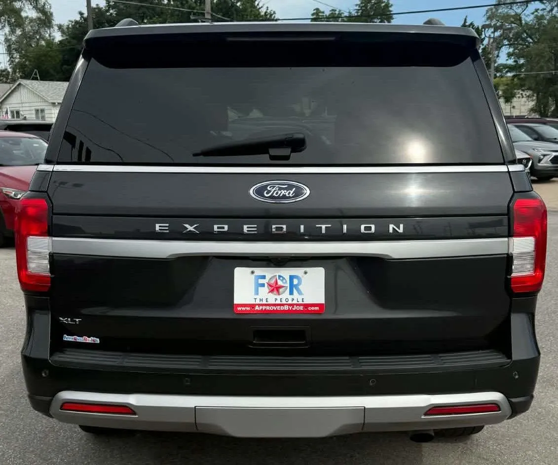 Ford Expedition photo 11