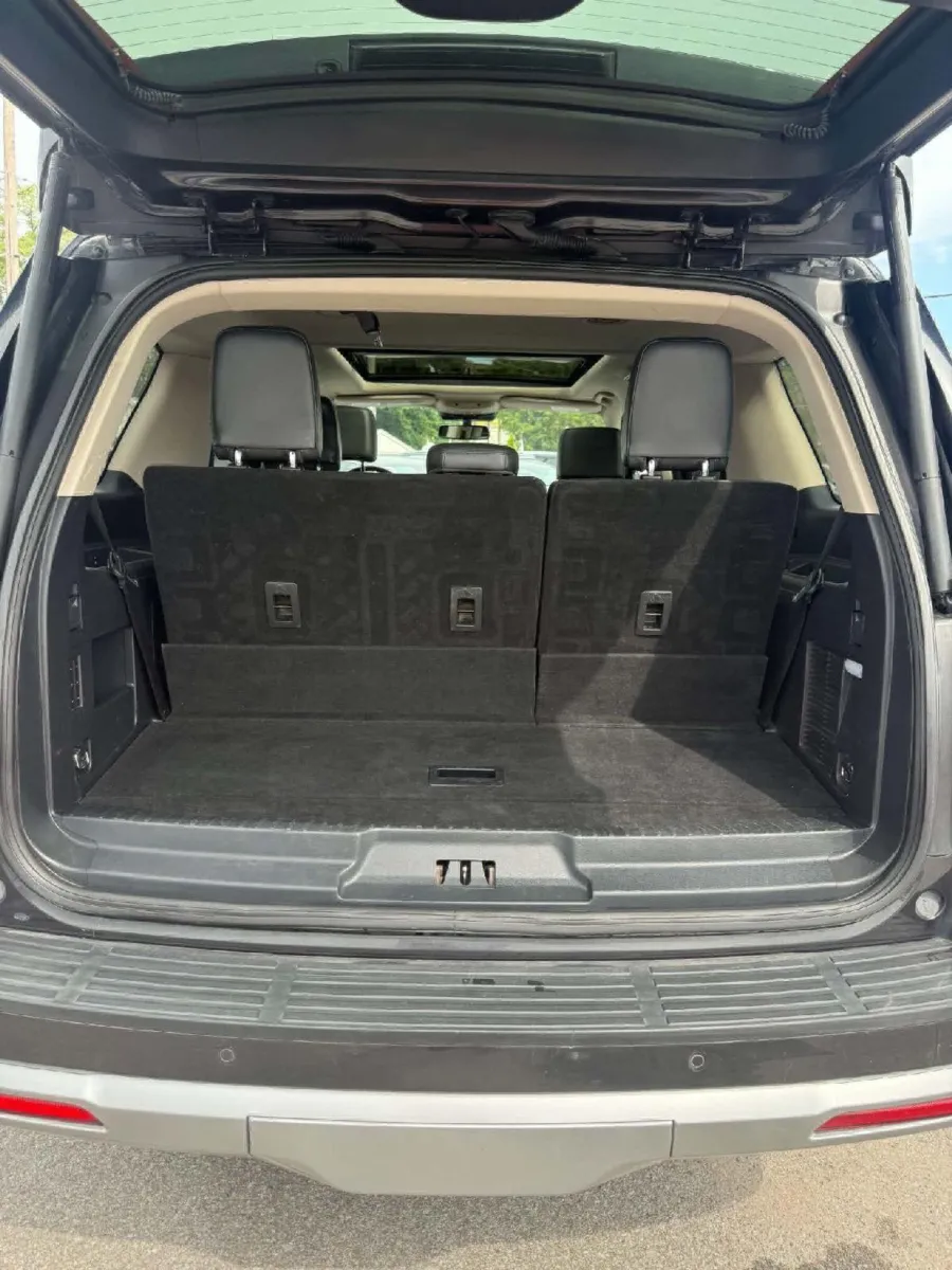 Ford Expedition photo 14