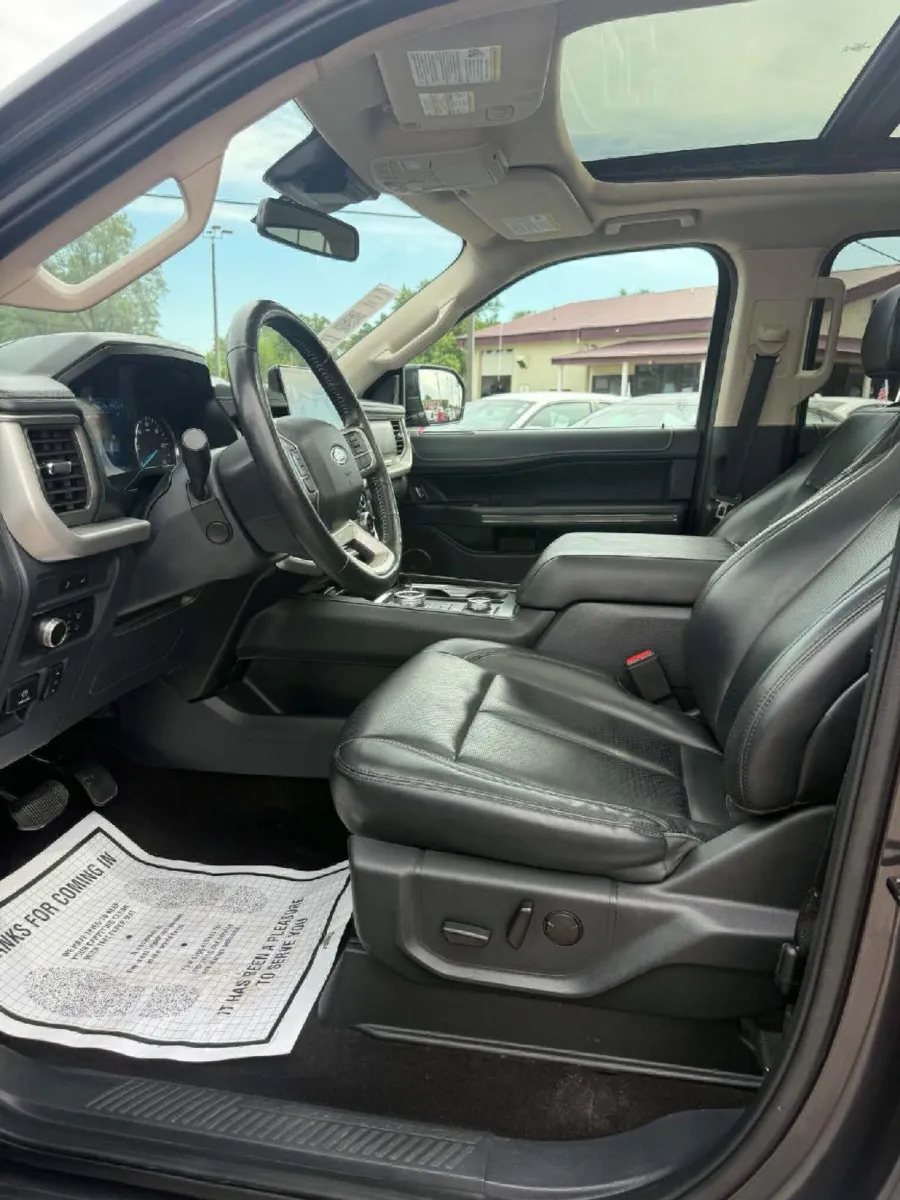 Ford Expedition photo 17