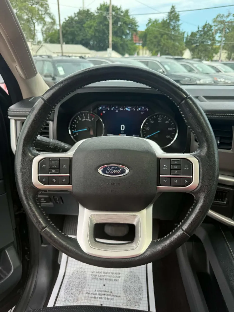 Ford Expedition photo 23