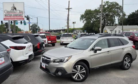 Silver 2019 Subaru Outback Limited for sale in Des Moines, IA