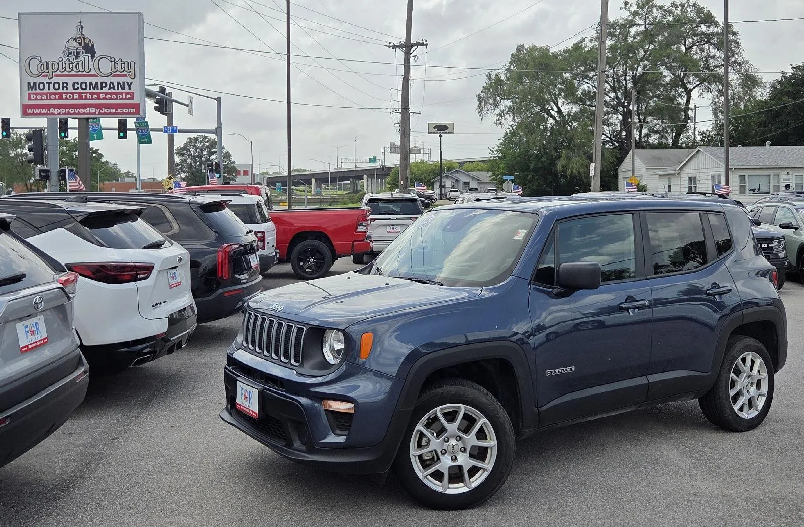 2023 Jeep Renegade Latitude for sale in Des Moines, IA