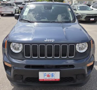 Another view of 2023 Jeep Renegade Latitude for sale in Des Moines, IA at Capital City Motor Company