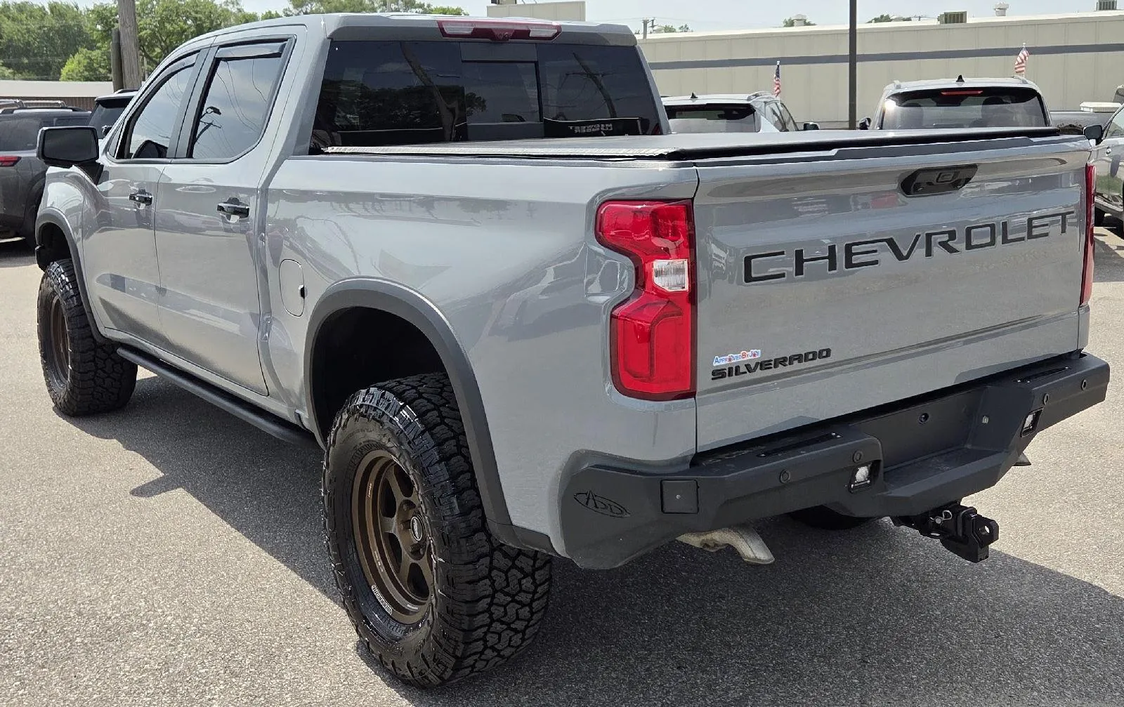 Chevrolet Silverado photo 10