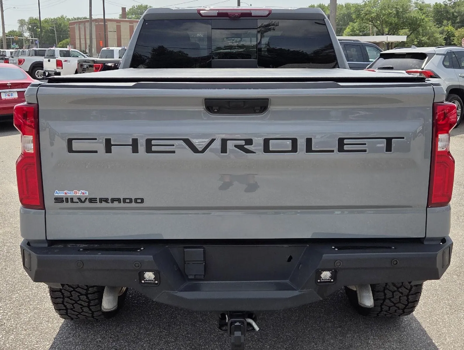 Chevrolet Silverado photo 13