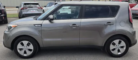 More photos of 2016 Kia Soul at Capital City Motor Company, IA