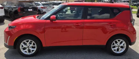 More photos of 2023 Kia Soul LX at Capital City Motor Company, IA