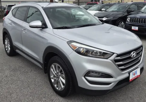 Photos of 2018 Hyundai Tucson SEL Plus for sale in Des Moines, IA at Capital City Motor Company