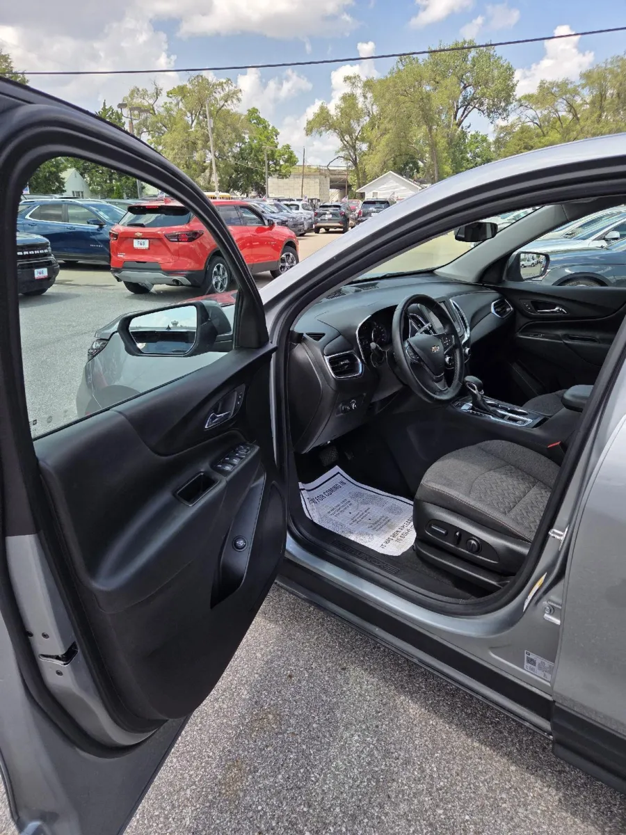Chevrolet Equinox photo 18