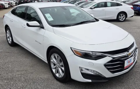 Photos of 2022 Chevrolet Malibu LT for sale in Des Moines, IA at Capital City Motor Company