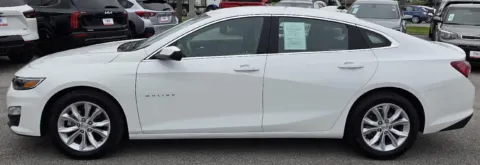 More photos of 2022 Chevrolet Malibu LT at Capital City Motor Company, IA