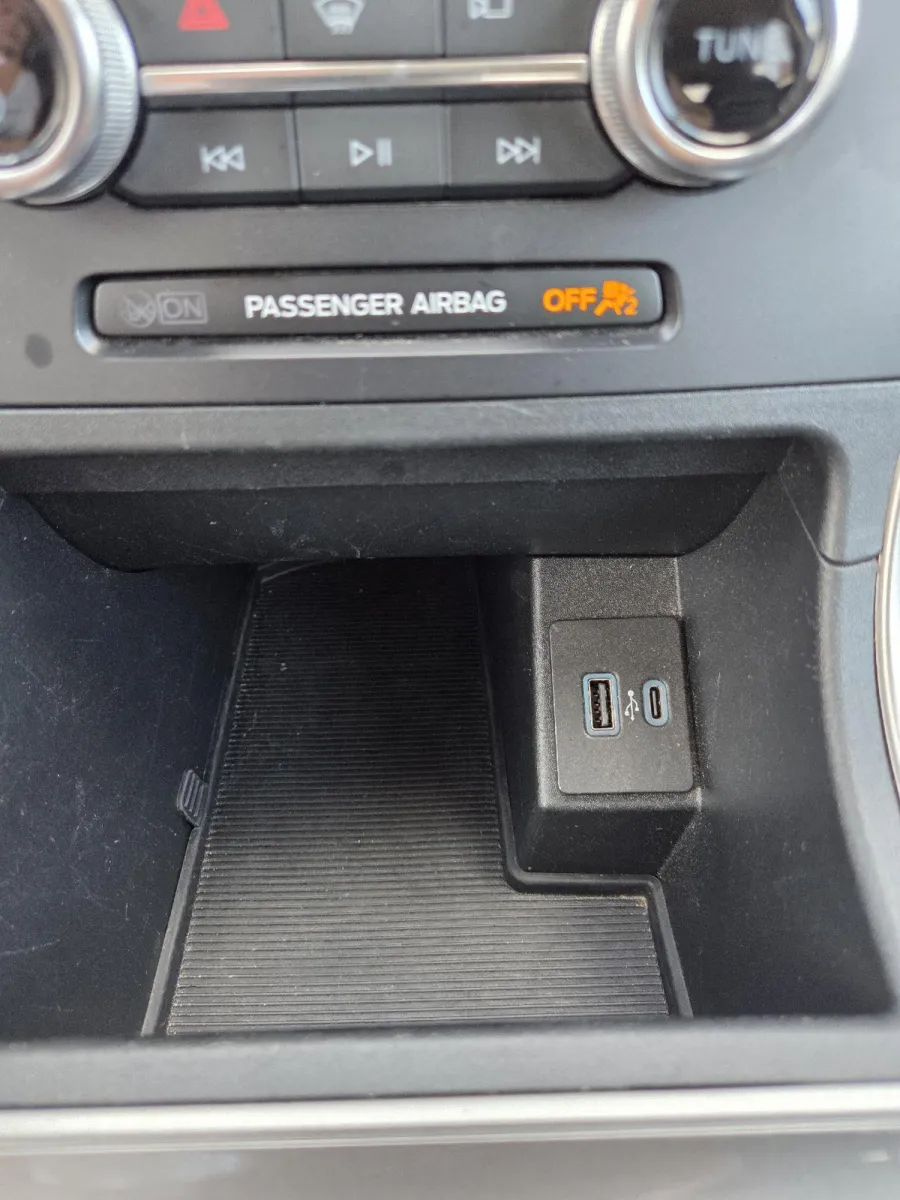 Ford Edge photo 23