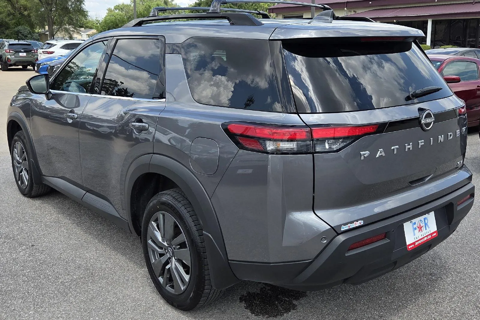 Nissan Pathfinder photo 11
