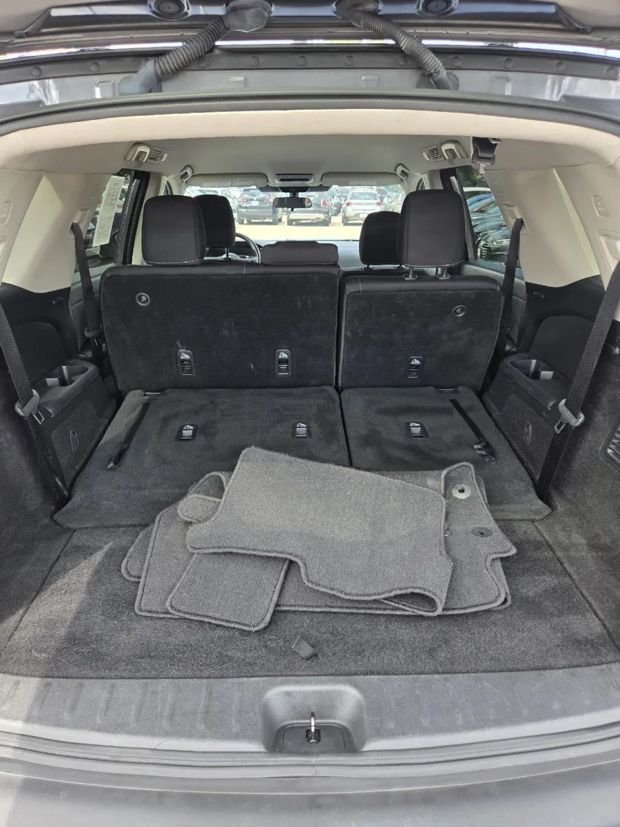 Nissan Pathfinder photo 14