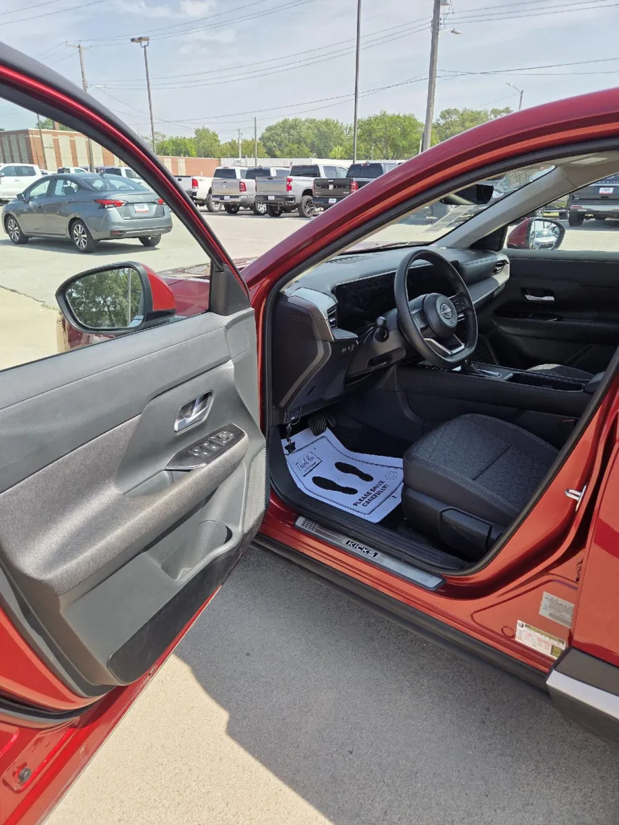 Nissan Kicks photo 12