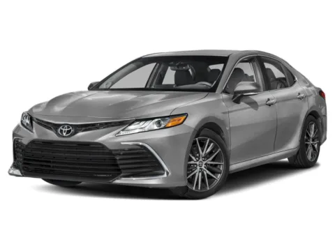 Silver 2022 Toyota Camry XLE for sale in Des Moines, IA