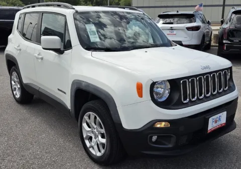 Photos of 2018 Jeep Renegade Latitude for sale in Des Moines, IA at Capital City Motor Company