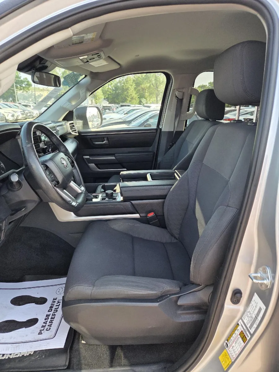 Toyota Tundra photo 13