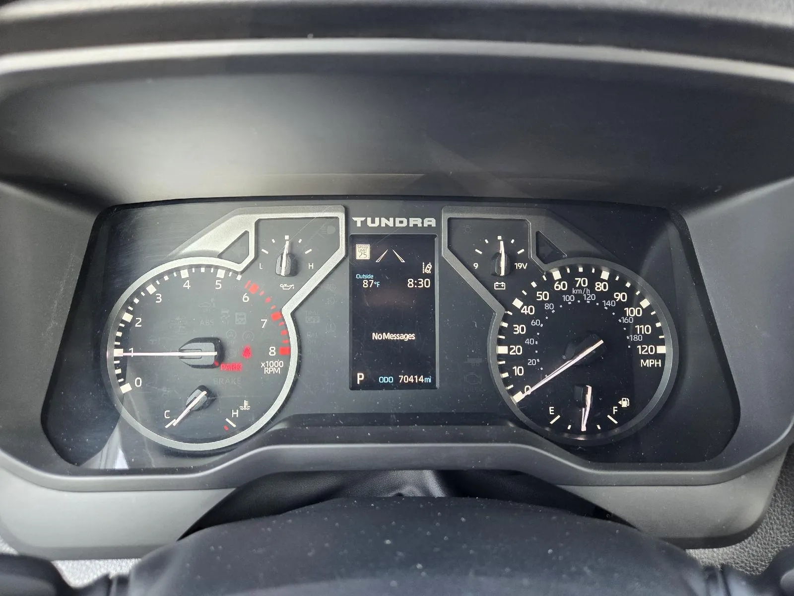 Toyota Tundra photo 18