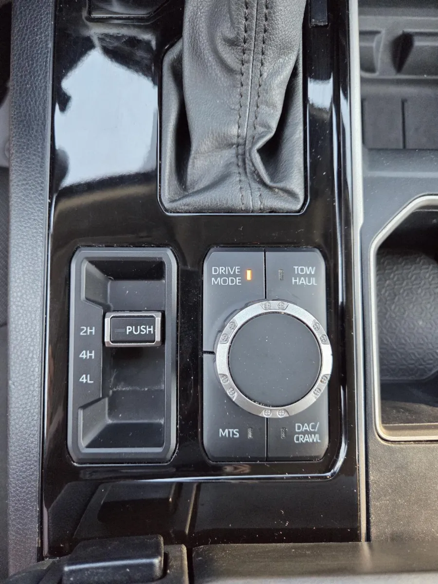 Toyota Tundra photo 22