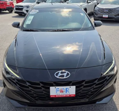 Photos of 2023 Hyundai Elantra SEL for sale in Des Moines, IA at Capital City Motor Company