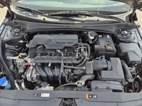 More photos of 2023 Hyundai Elantra SEL at Capital City Motor Company, IA