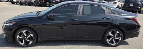 More photos of 2023 Hyundai Elantra SEL at Capital City Motor Company, IA