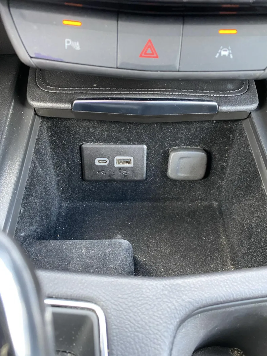 Cadillac XT4 photo 25
