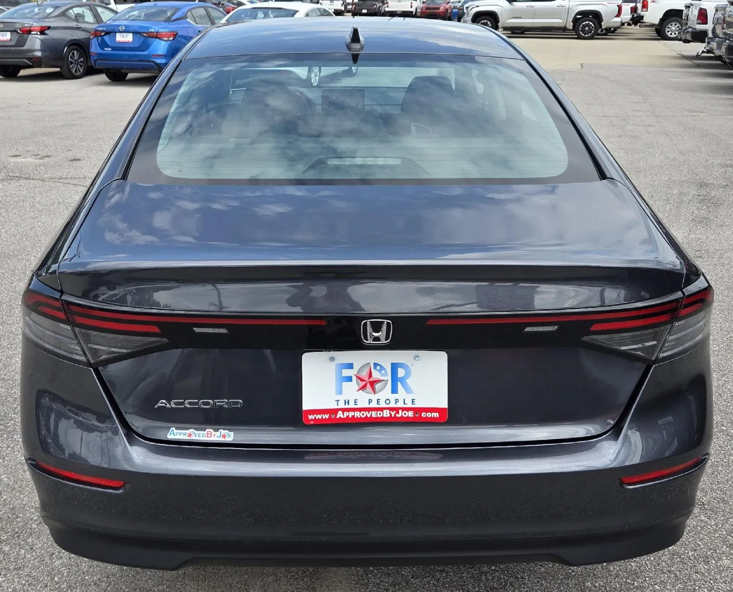 Honda Accord photo 8