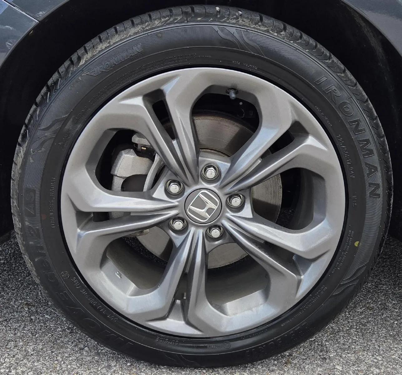 Honda Accord photo 11