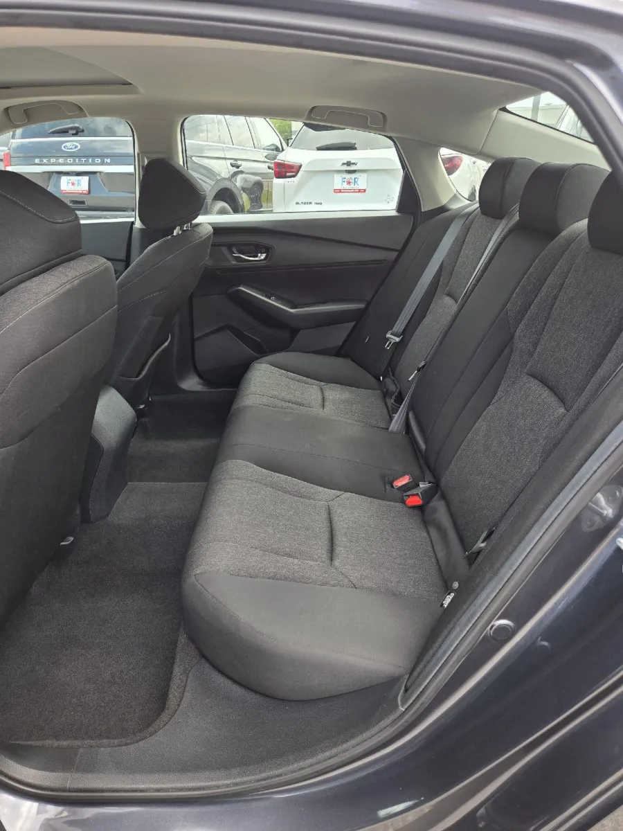 Honda Accord photo 15