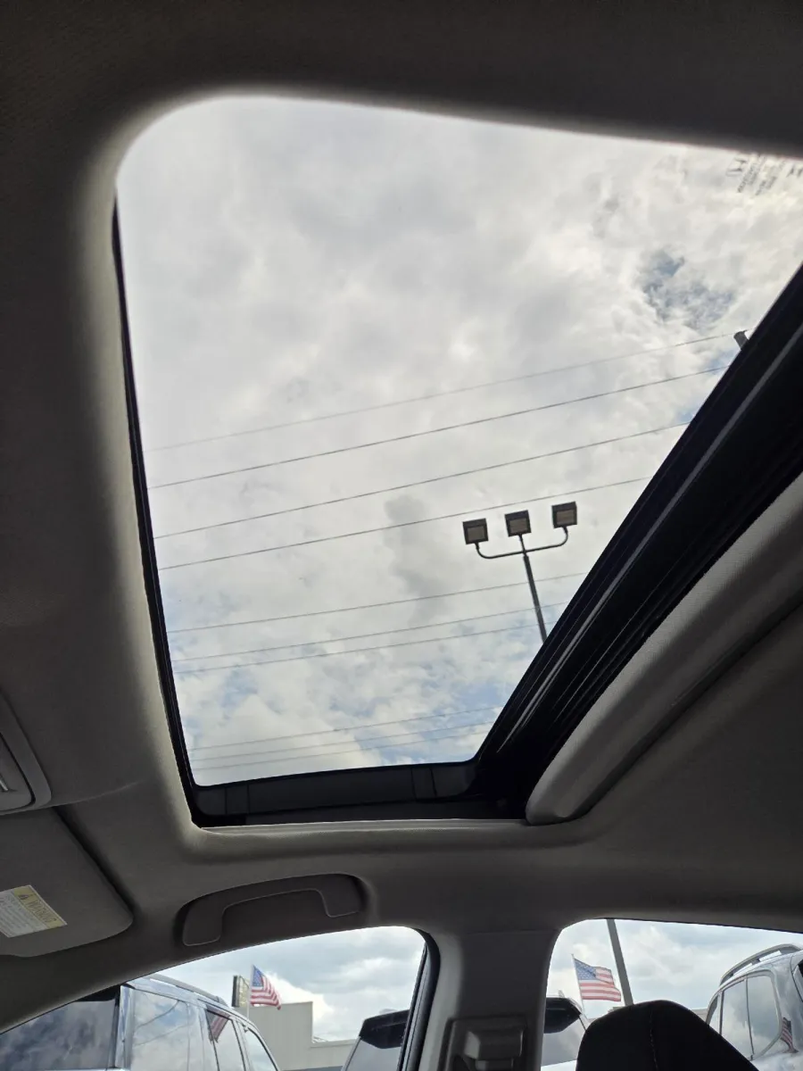 Honda Accord photo 23