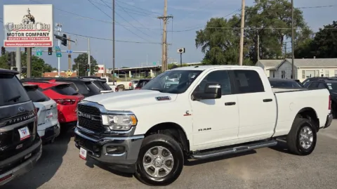 White 2024 Ram 2500 Big Horn for sale in Des Moines, IA
