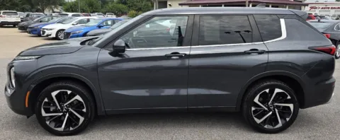 More photos of 2024 Mitsubishi Outlander SE at Capital City Motor Company, IA