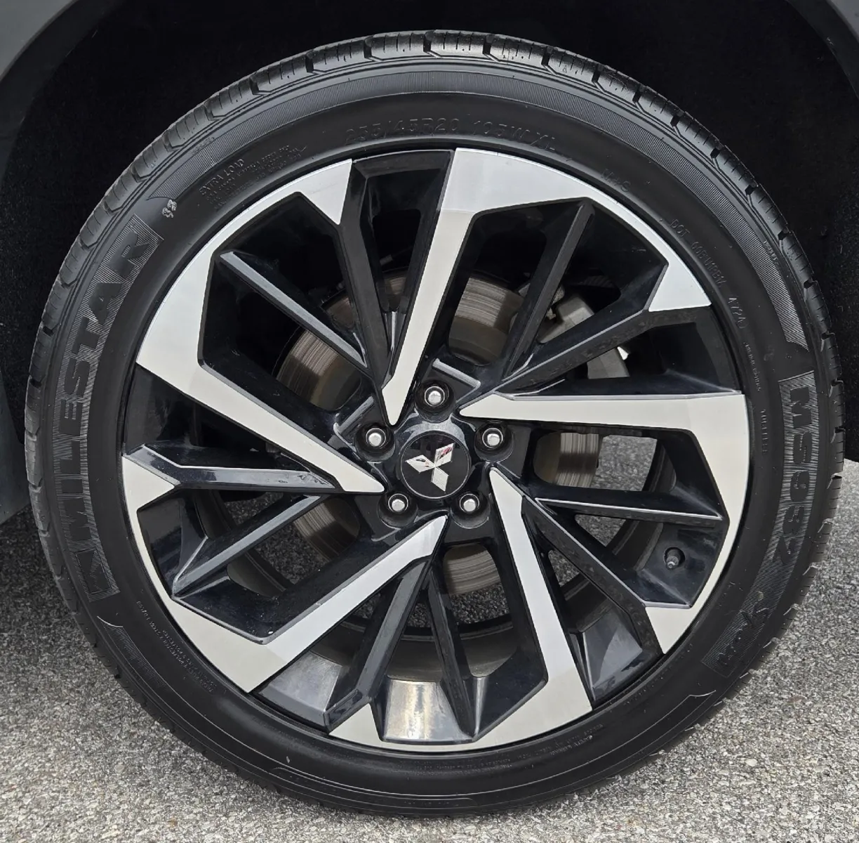 Mitsubishi Outlander photo 12
