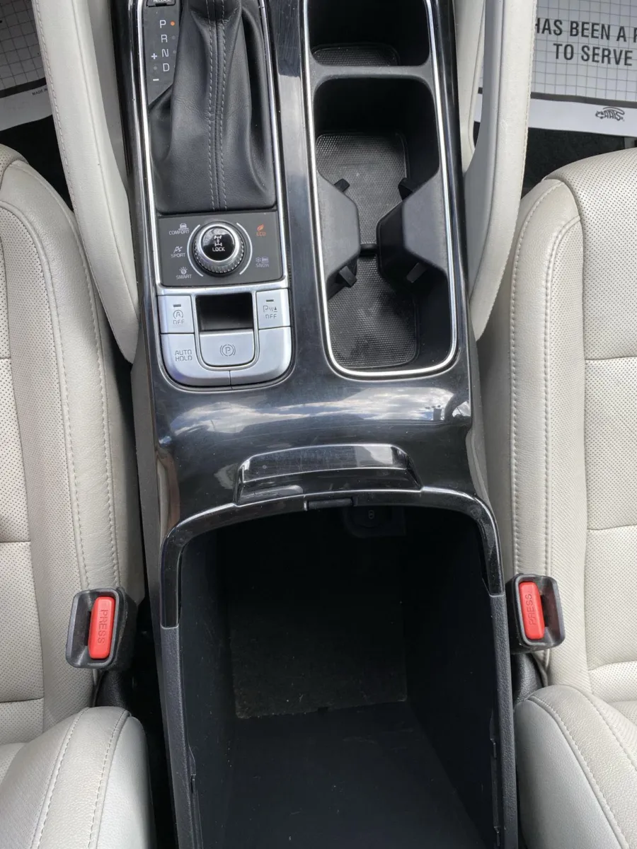 Kia Telluride photo 24