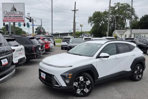White 2024 Hyundai Kona SEL for sale in Des Moines, IA