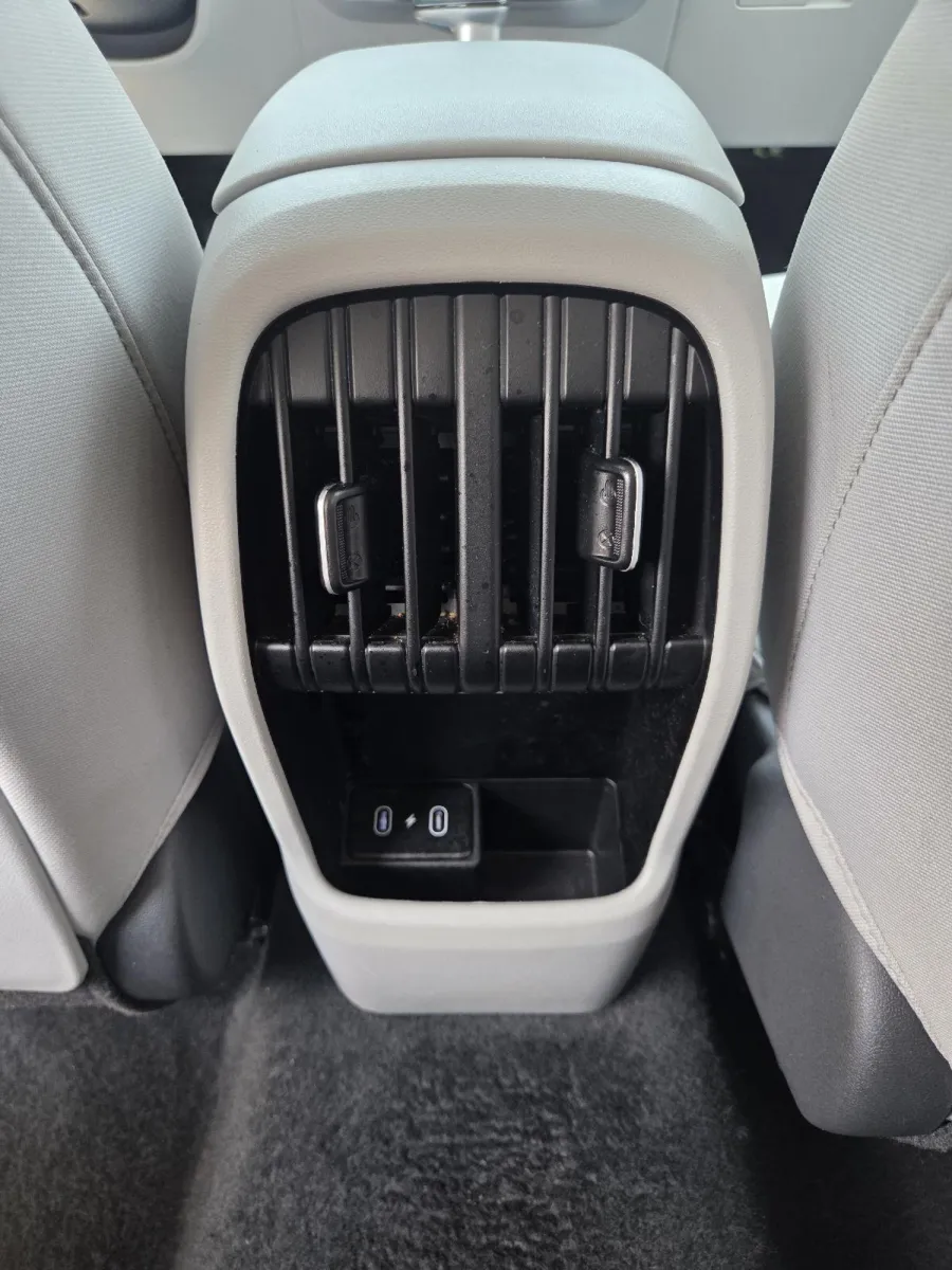 Hyundai Kona photo 17