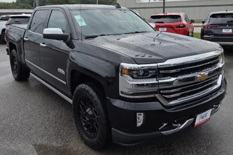 Photos of 2018 Chevrolet Silverado 1500 High Country for sale in Des Moines, IA at Capital City Motor Company