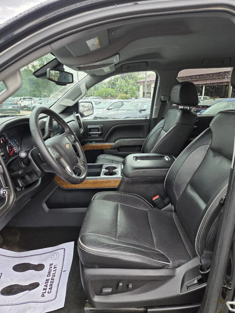 Chevrolet Silverado photo 12