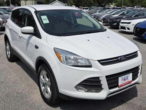 Photos of 2016 Ford Escape SE for sale in Des Moines, IA at Capital City Motor Company