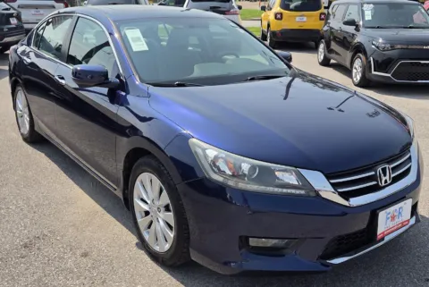 Photos of 2015 Honda Accord Sedan EX for sale in Des Moines, IA at Capital City Motor Company