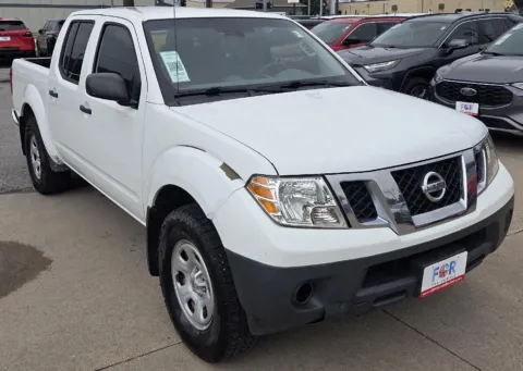 Photos of 2016 Nissan Frontier S for sale in Des Moines, IA at Capital City Motor Company