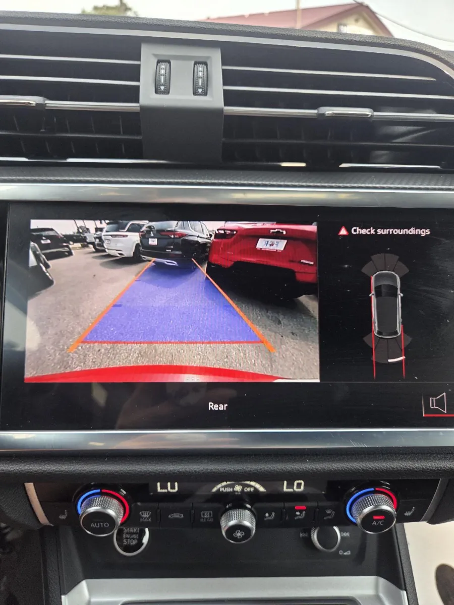 Audi Q3 photo 21
