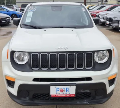 Another view of 2023 Jeep Renegade Latitude for sale in Des Moines, IA at Capital City Motor Company