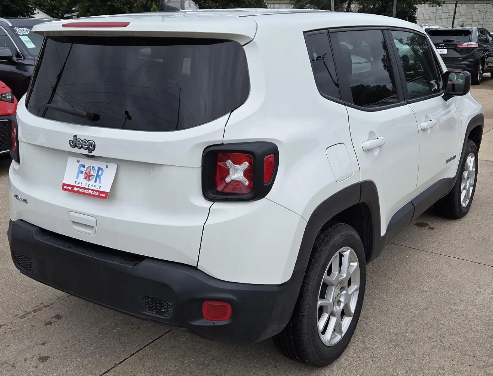 Jeep Renegade photo 6