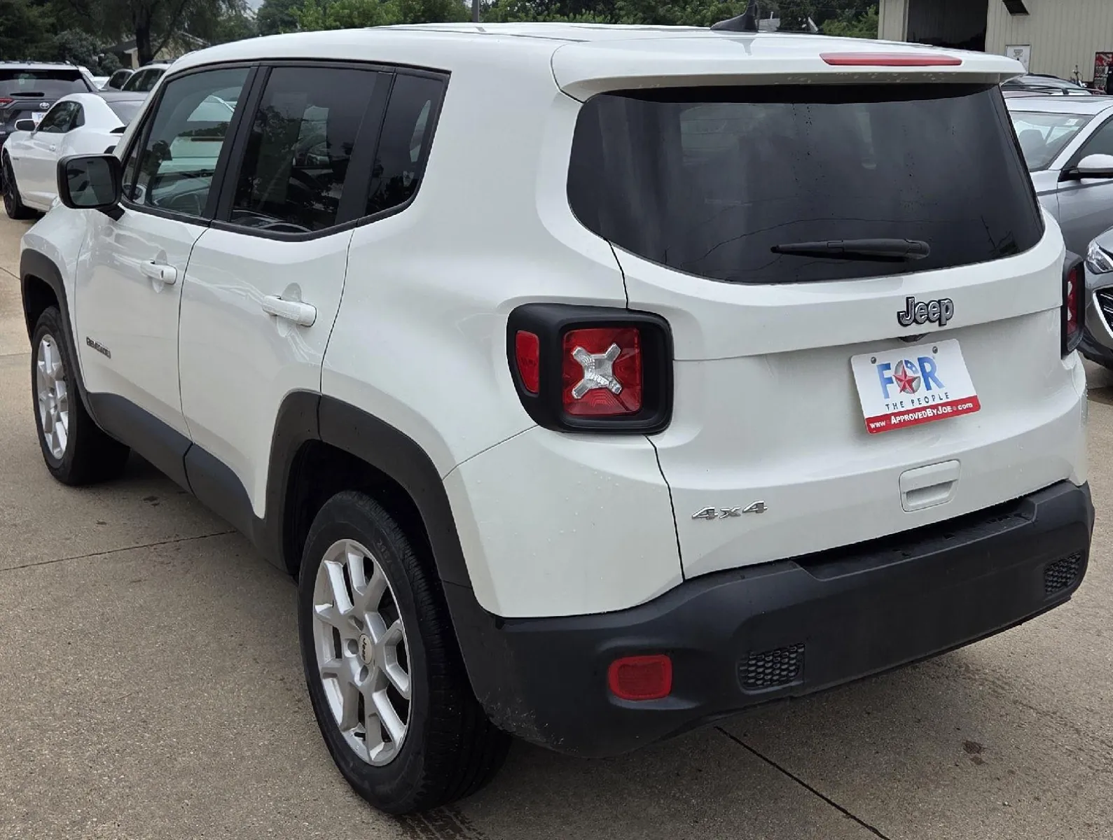 Jeep Renegade photo 7