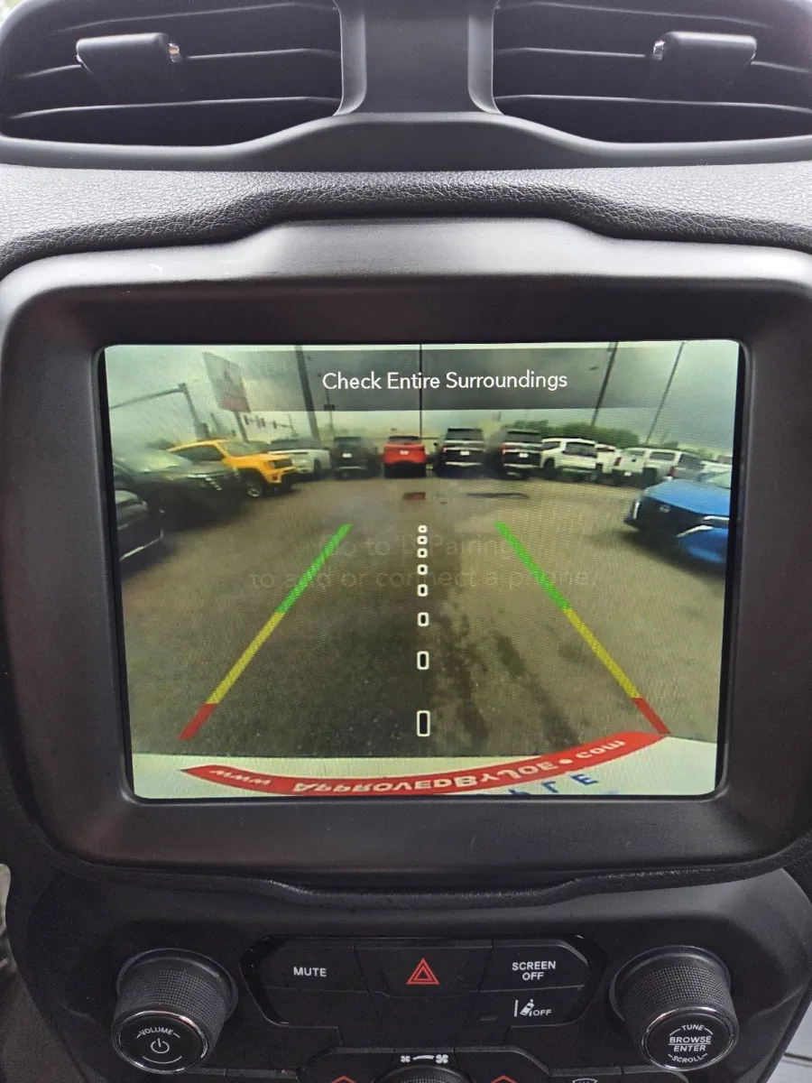 Jeep Renegade photo 20